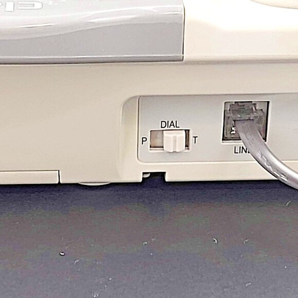 Plantronics Clarity P300 Big Buttons Amplified Volume Programmable Corded Phone - Picture 9 of 12